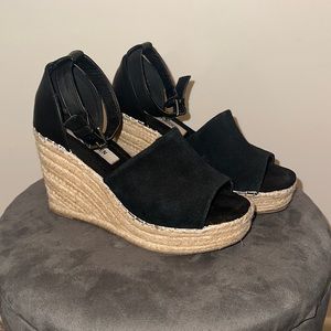 Steve Madden Black Wedges